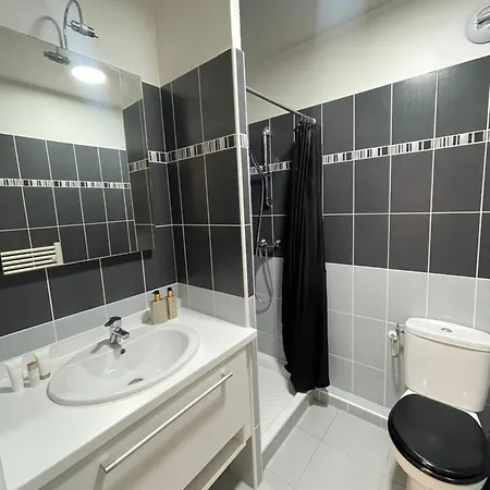 Studio, Climatisation, Terrasse, Parking, 1 Min Tramway 尼斯